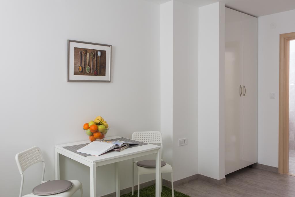 Guest House Eight Roses دوبروفينك المظهر الخارجي الصورة